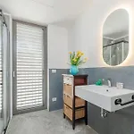 A New Futuristic Habitat! Appartement *